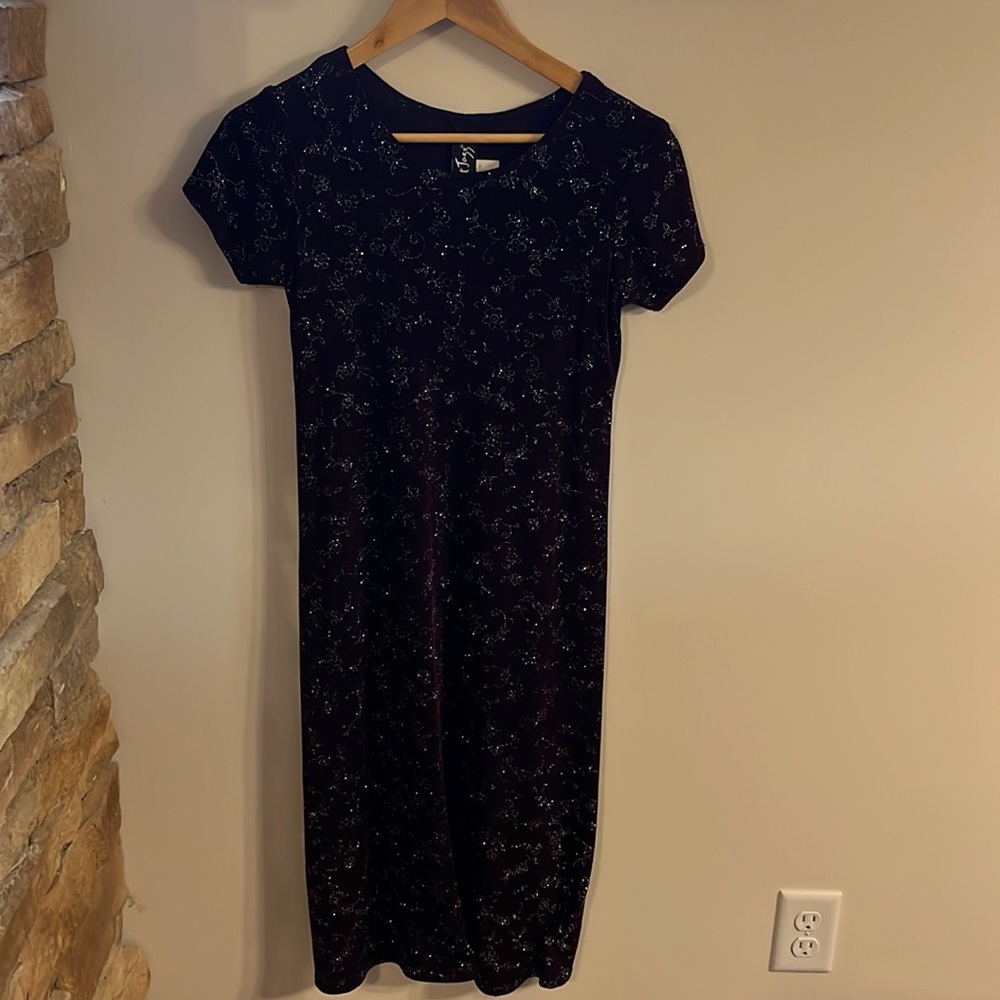 Women’s dress size large
